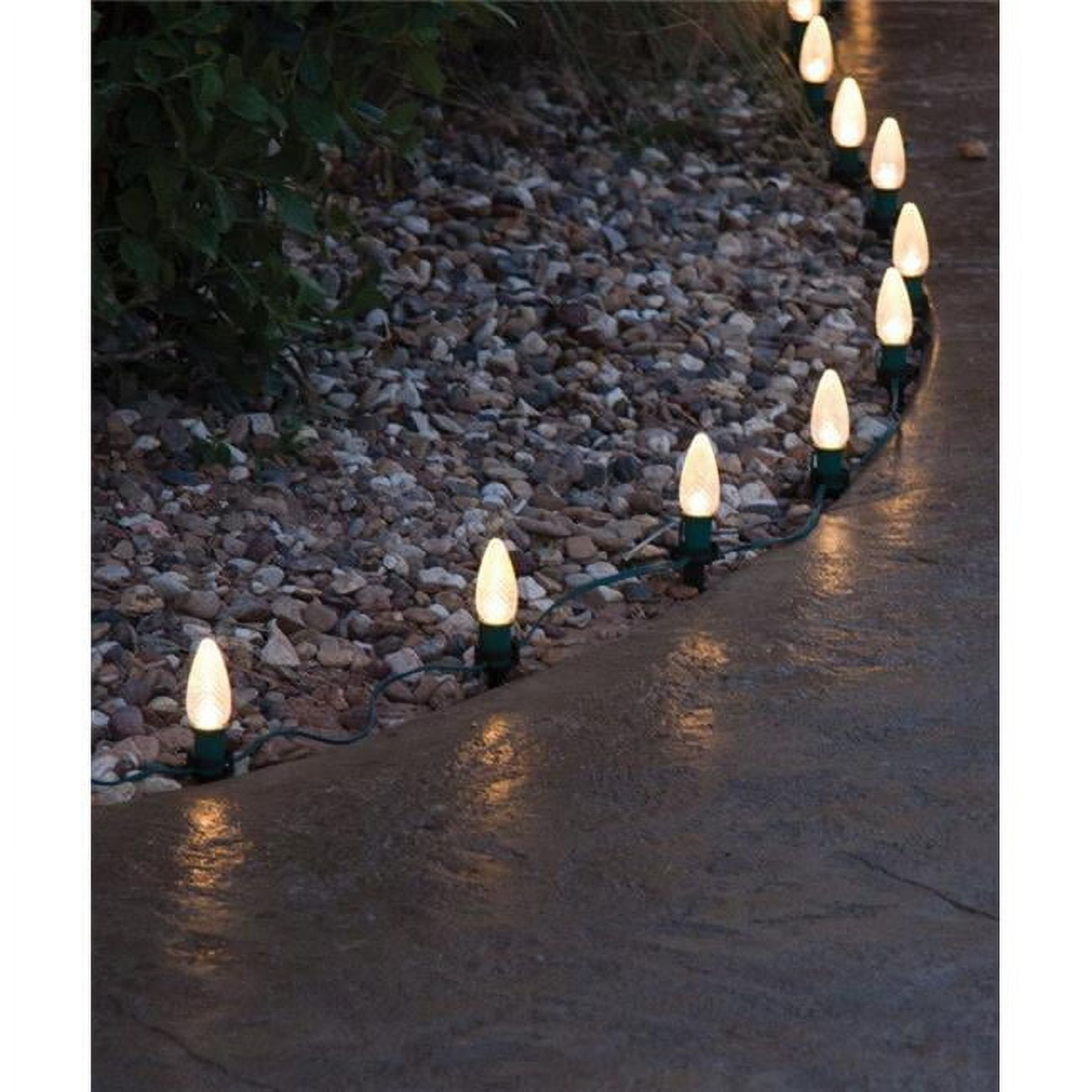 E.l.f. 9359407 5 In. Christmas Light Stakes Pvc Green - Pack Of 100