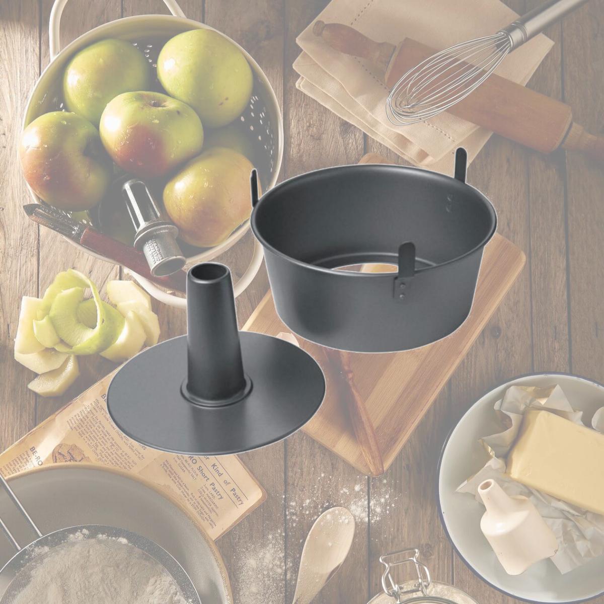 Picture of Chicago Metallic 16184 Aluminium Angel Food Cake Pan  9.5 x 4 in.
