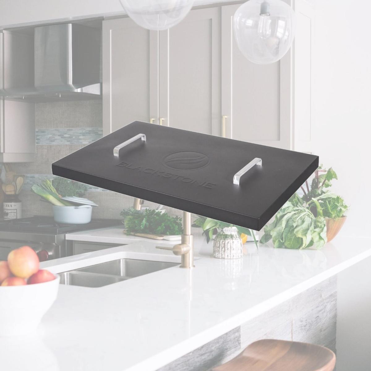 Picture of Blackstone Products 8029568 22 x 3 in. Griddle Cover, Black