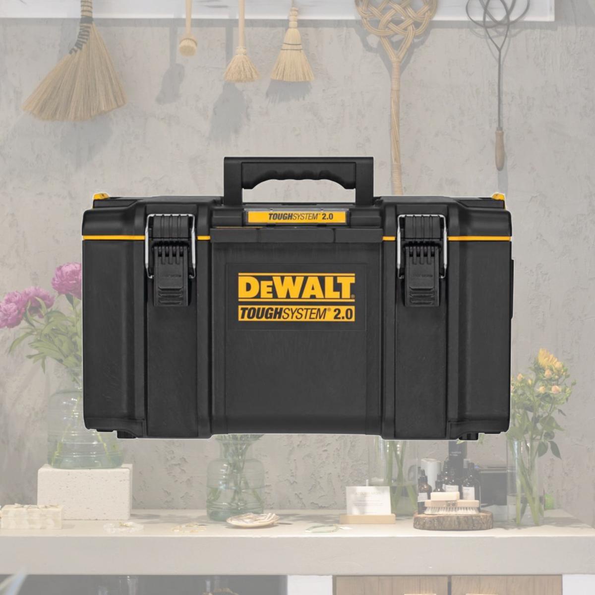 Picture of Dewalt 2018832 12.37 x 21.75 x 14.75 in. Lockable Tool Box with Tray&#44; Black & Yellow - Large