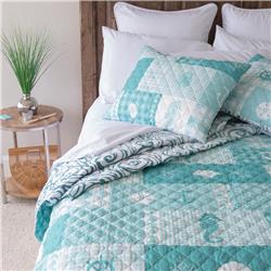 Y20047 104 X 96 In. Seahorse Grid 3 Piece Quilt Set, Multi Color - King Size