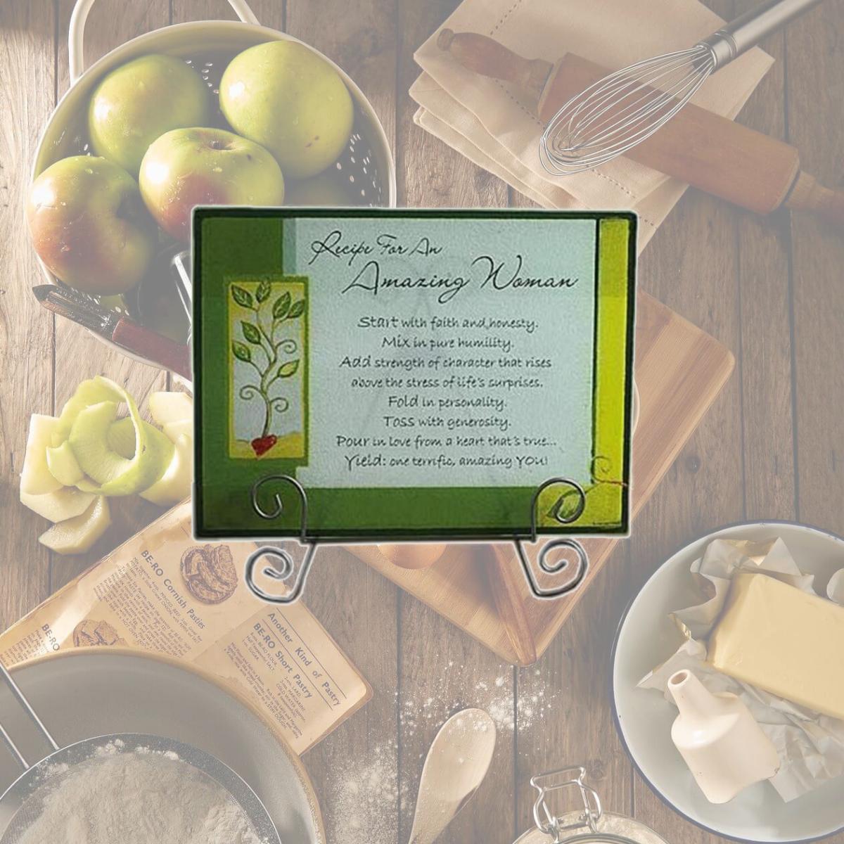Picture of Ca Gift-Dba Abbey Gift 181118 Cutting Board - Amazing Woman