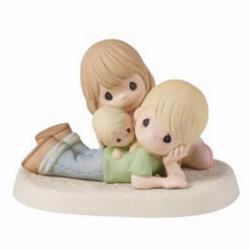 085262 Figurine - Family-precious Is Our Family, 4 In.