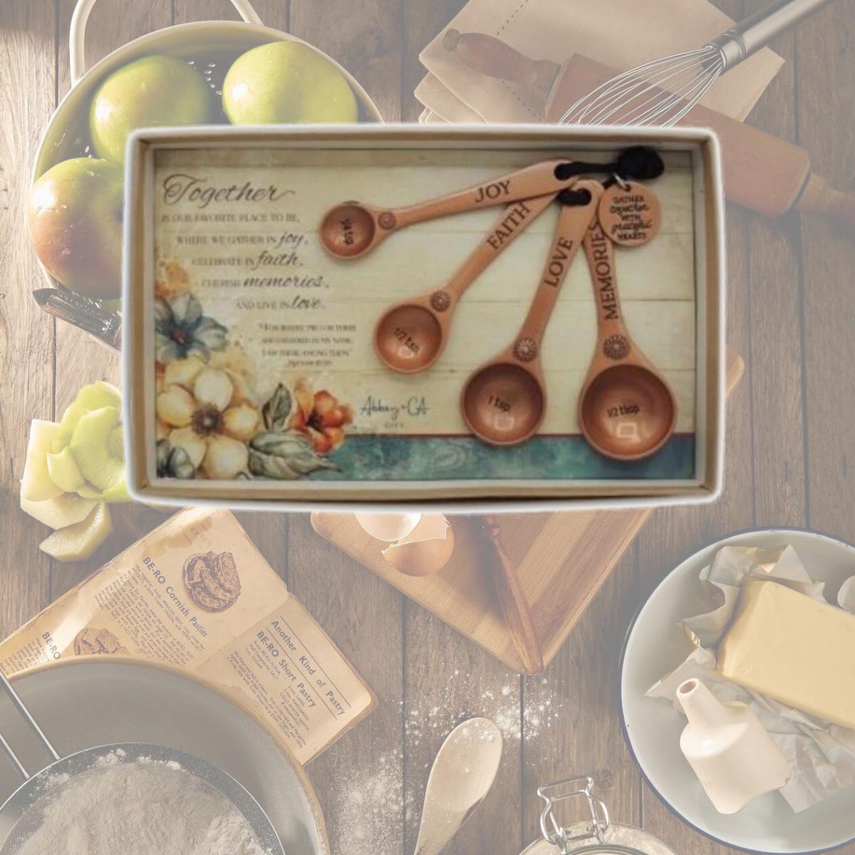 Picture of CA Gift 256095 Measuring Spoons, Together is Our Favorite Place - Set of 4