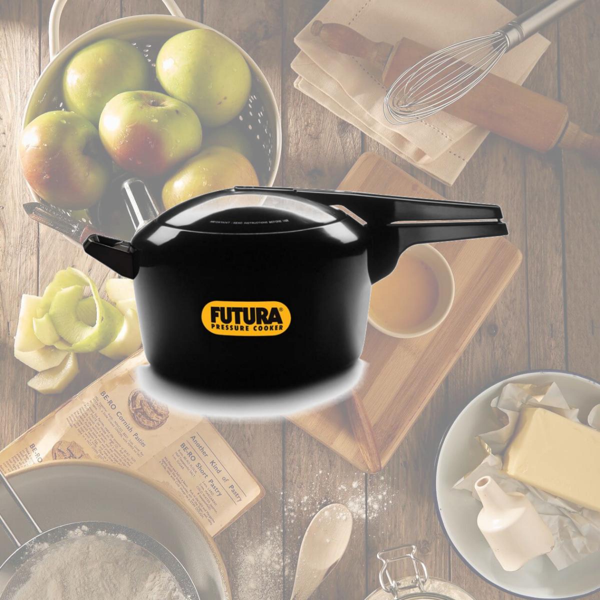 Picture of Hawkins O70 Futura Hard Anodized Pressure Cooker - 7 Litres