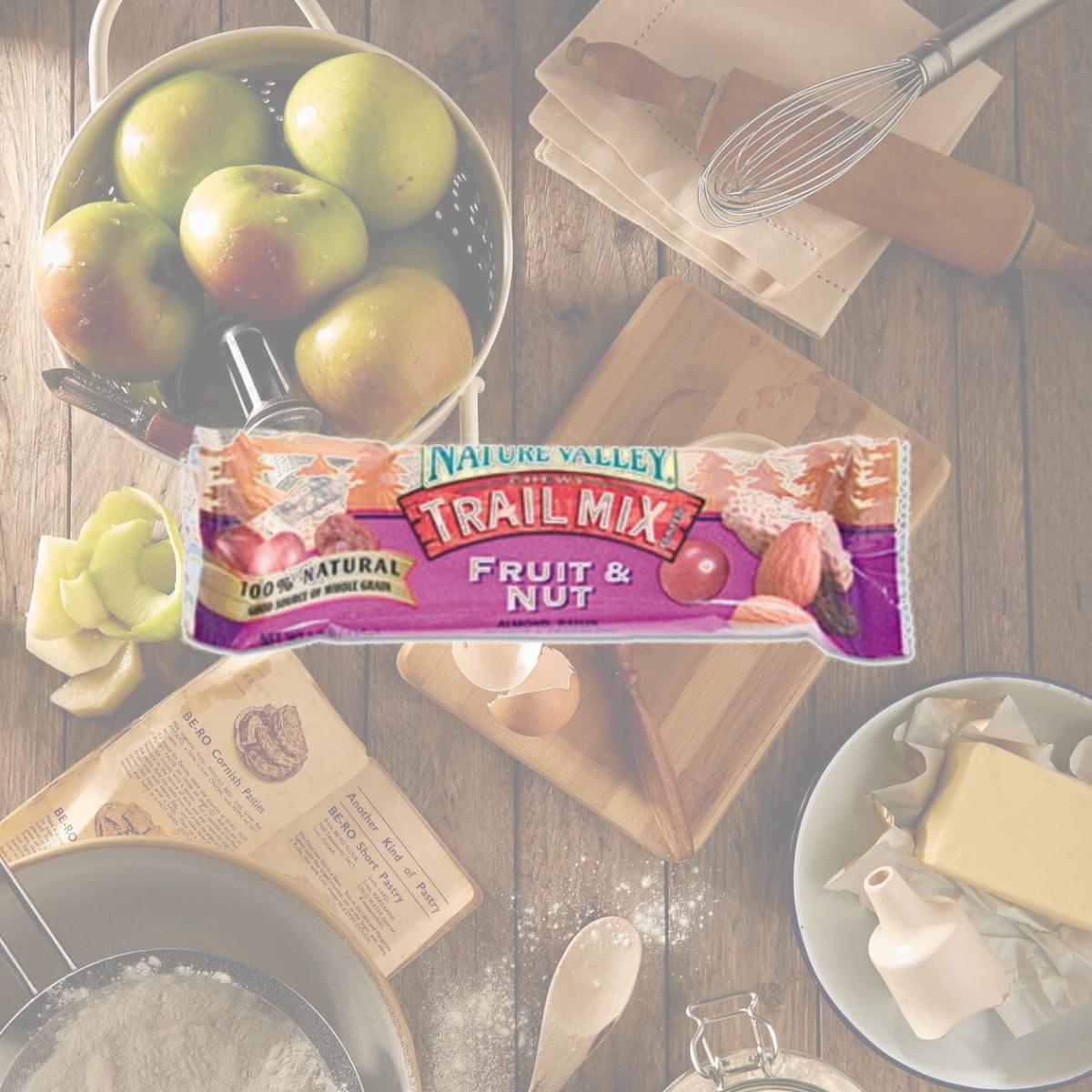 Picture of General Mills SN1512 Nature Valley Granola Bars  Chewy Trail Mix Cereal  1.2oz Bar  16 Bars-Box