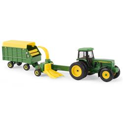 Ert45589 John Deere 4960 Tractor With Forage Harvester & Wagon