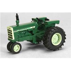 Spesct-696 Oliver 1800 Checkerboard Narrow-front Tractor