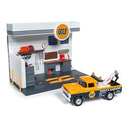 1959 Ford F-250 Gulf Service Station Diorama With Tow Truck