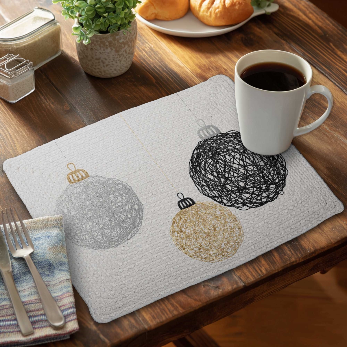 Picture of Begin Home Decor C4BP1418ZR68Q9 14 x 18 in. Three Christmas Balls - Braided Polyester Placemats - Set of 4