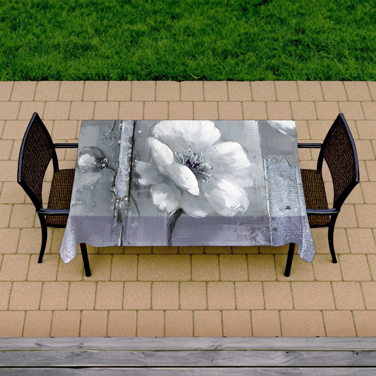 Picture of Begin Home Decor C1TCLRGEYNVU1X 58 x 102 in. Gray & White Flowers Tablecloth - Botanical Home Decor