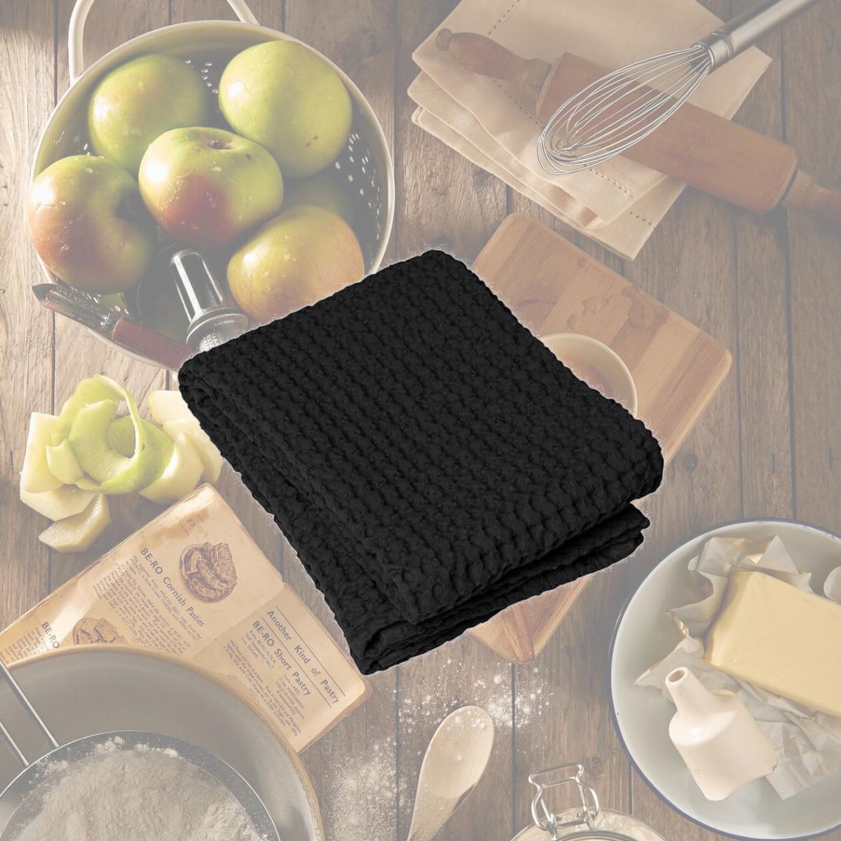 Picture of Blomus 66308 Caro Hand Towel, Black