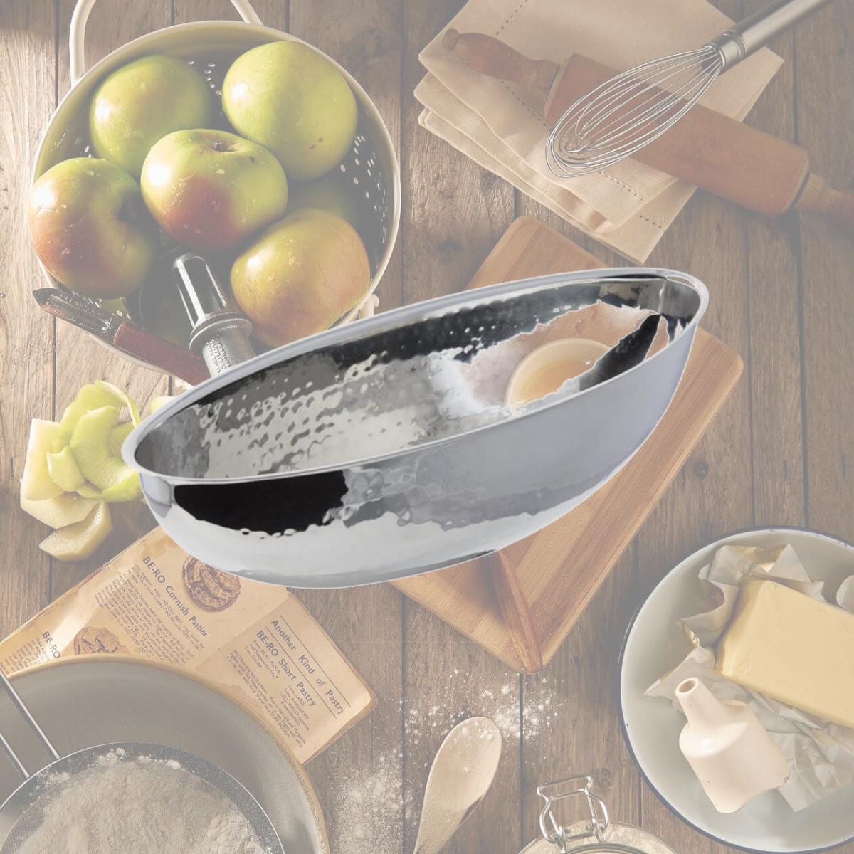 Picture of Bon Chef 61215 10.87 x 4.5 x 3 in. Nut Bowl with Hammer, 1 quart