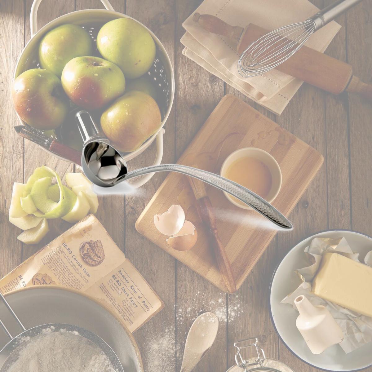 Picture of Bon Chef 9462HF 10 in. Ez Use Banquet Serving Sauce Ladle with Hammer - 1 oz