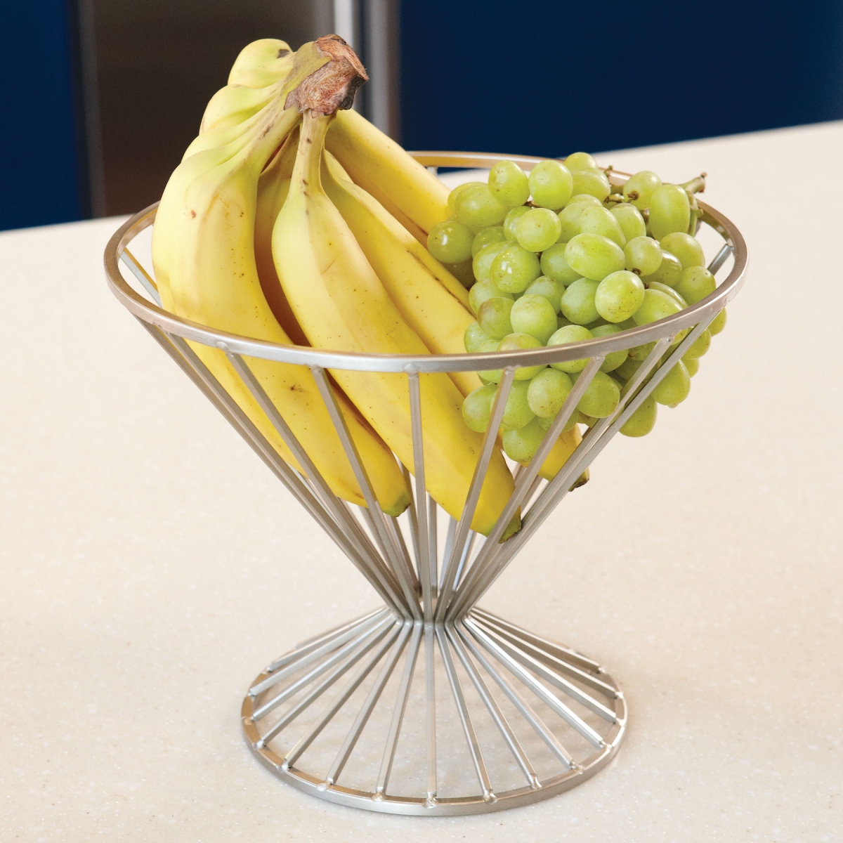 Picture of Winco IRB-103C 15 in. Round Basket with Base, 14 in. Tall