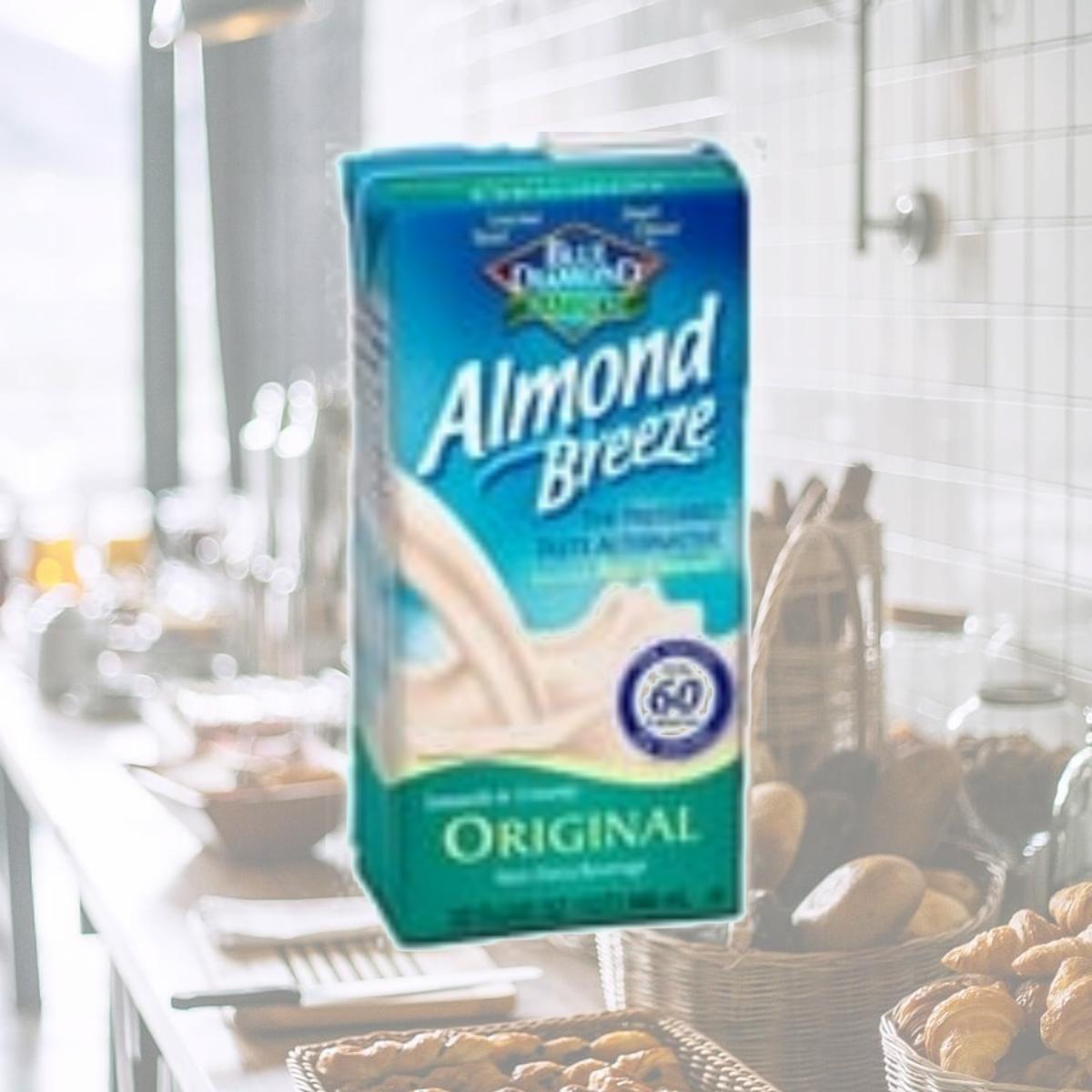 Picture of Blue Diamond 84440 Blue Diamond Almond Breeze Unsweetened Vanilla- 8-64 OZ