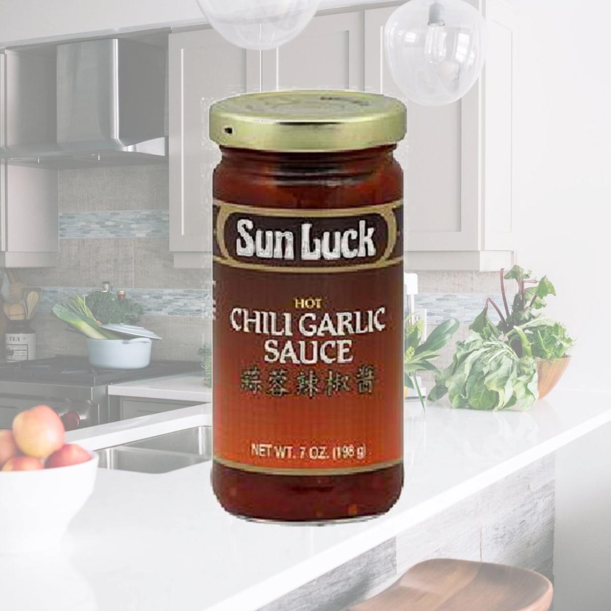 Picture of Sun Luck BG18657 Sun Luck Chili Garlic Sauce - 1x7OZ