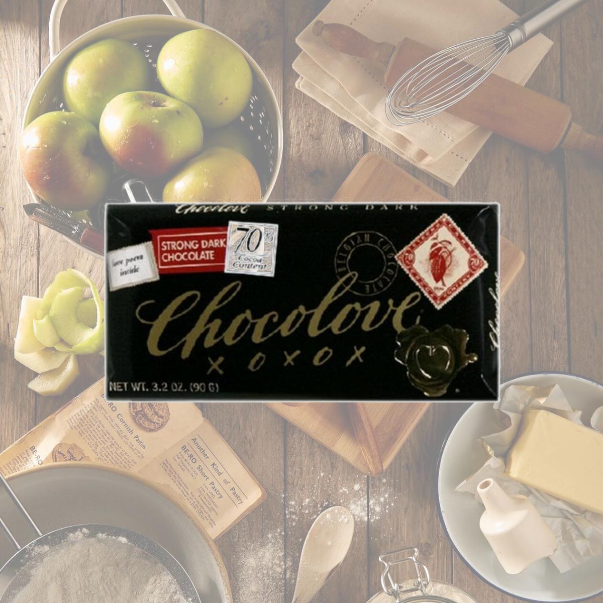 Picture of Chocolove Xoxo 30395 Strong Dark Chocolate Bar