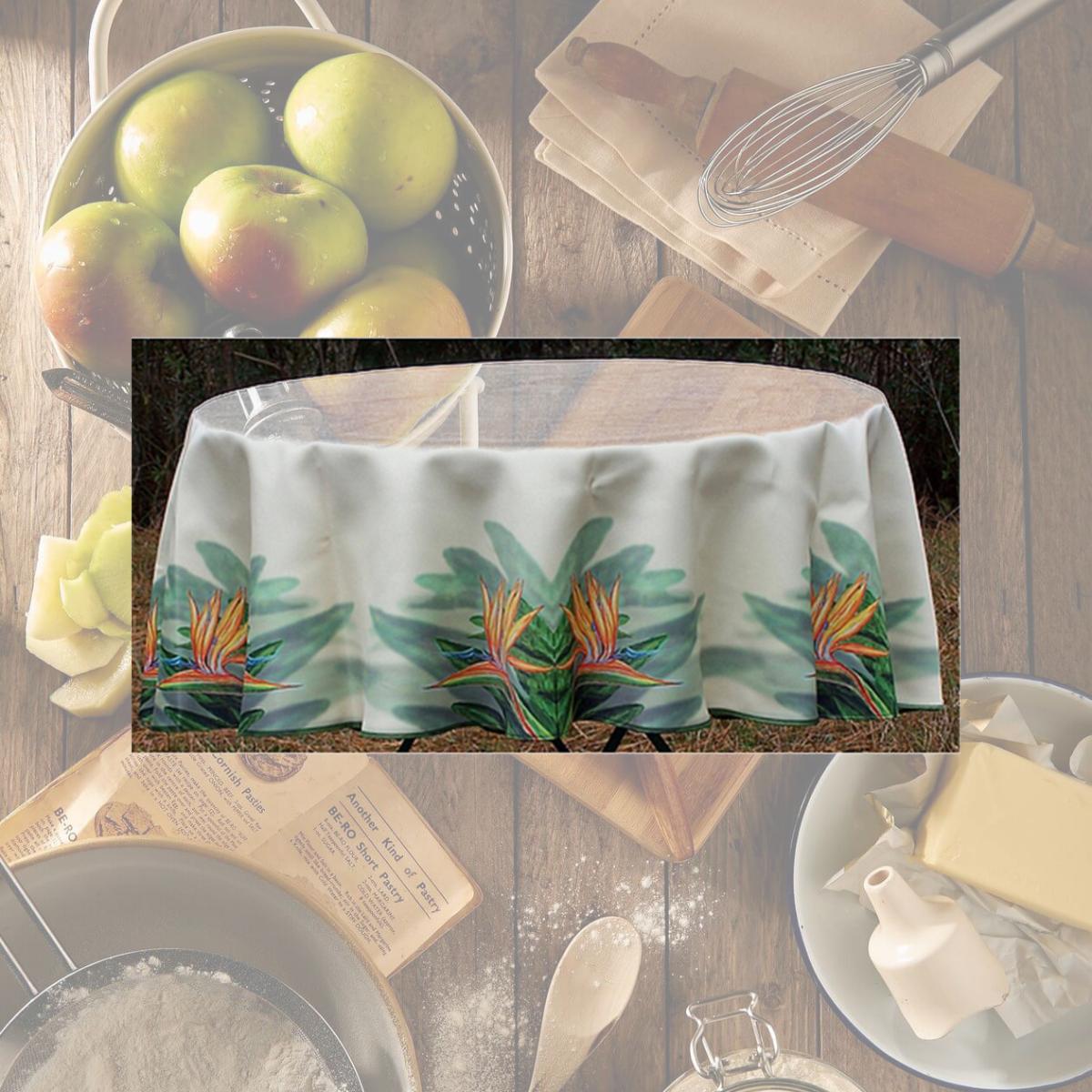 Picture of Betsy Drake TR080G 68 in. Bird of Paradise Round Table Cloth