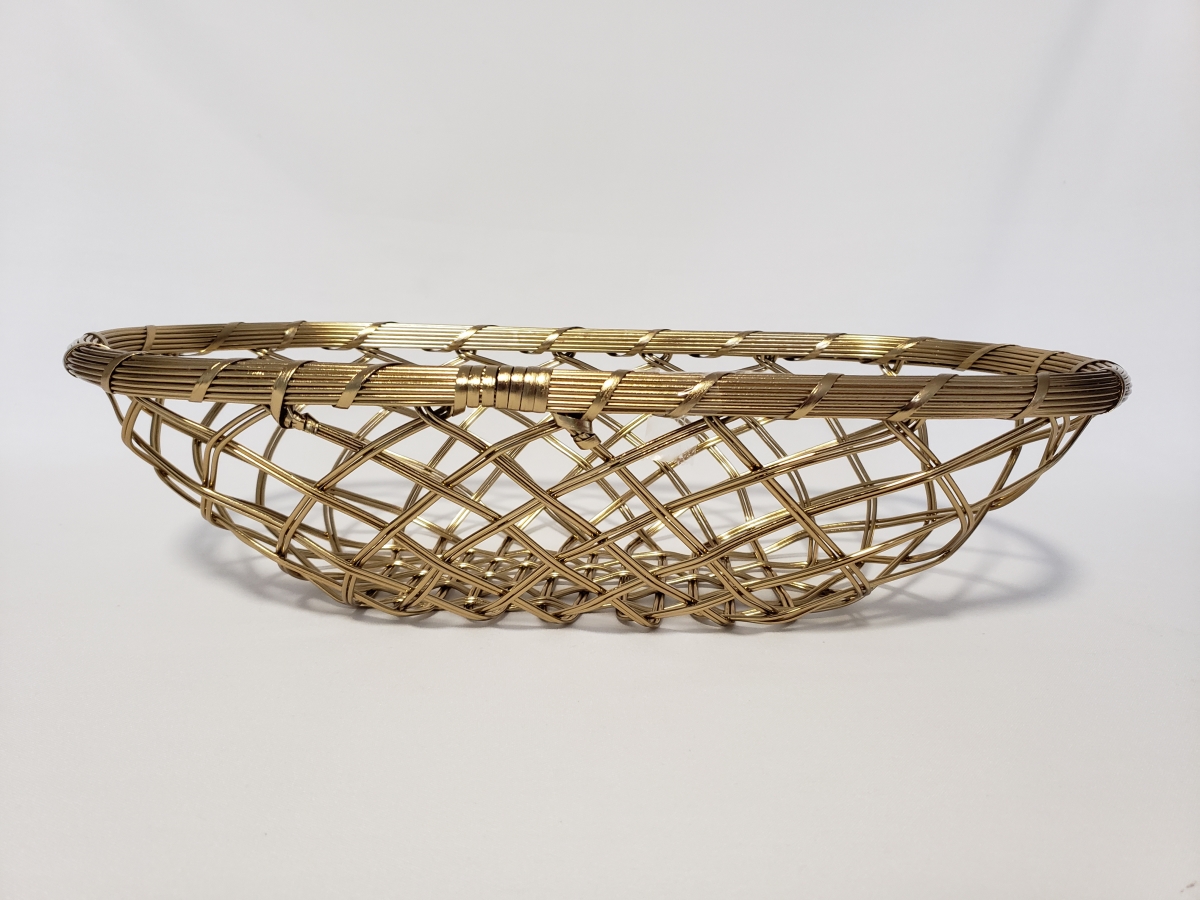 Picture of Jiallo 72405 Gold Metallic Oval basket 16 x 8.25'