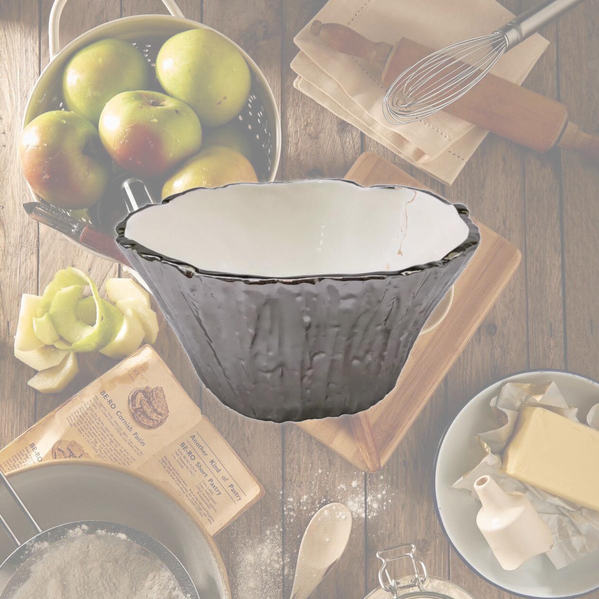 Picture of Jiallo 69102 8 in. Botanic Porcelain Tree Bark Bowl, Silver