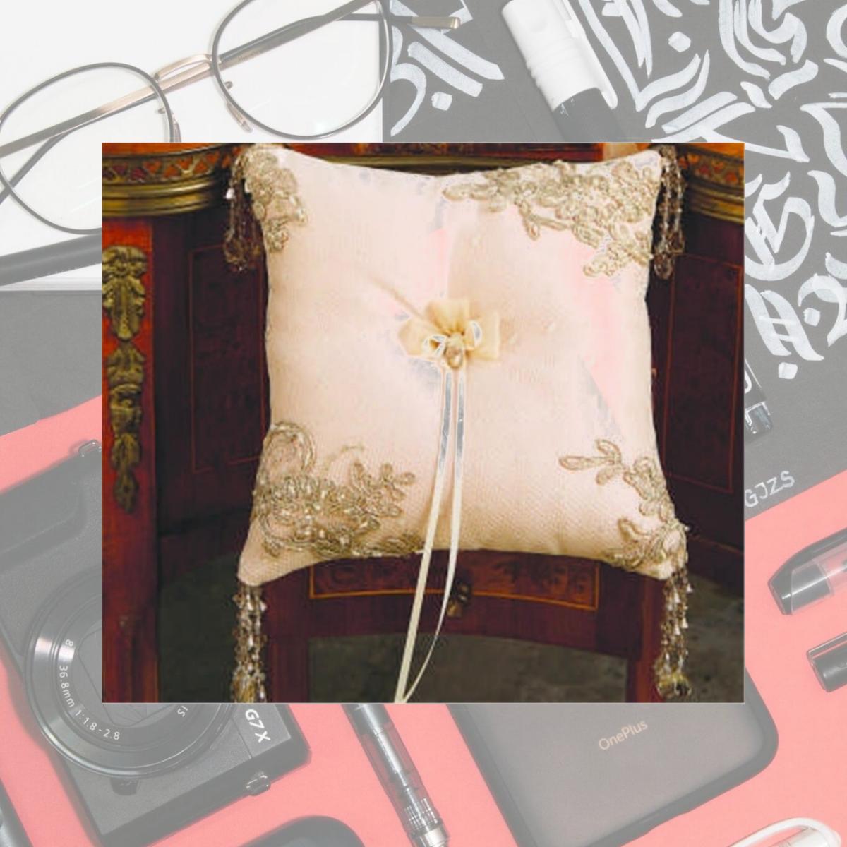 Picture of Ivy Lane Design 226BI Bella Donna Ring Pillow - Ivory