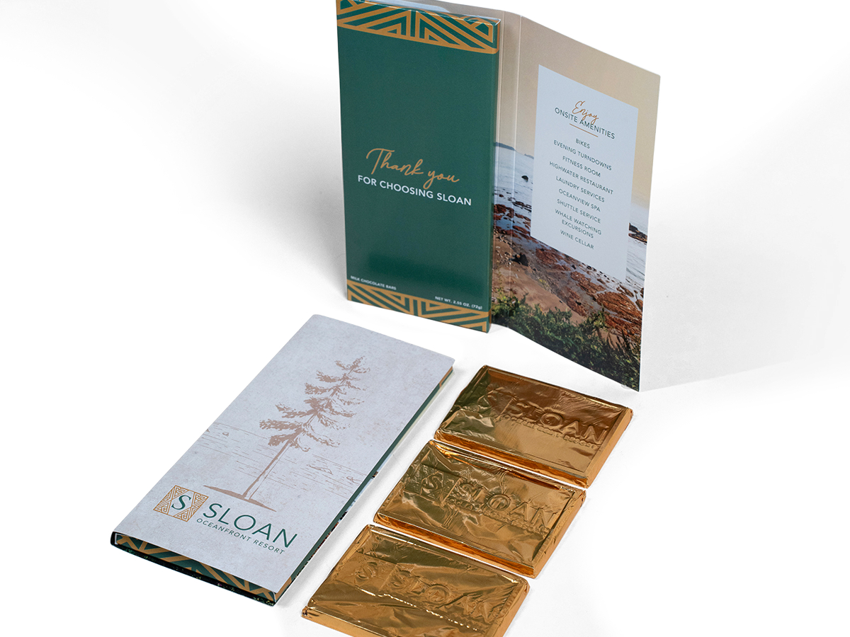7335 Deluxe Storyteller with 3 Custom Engraved Chocolate Bars