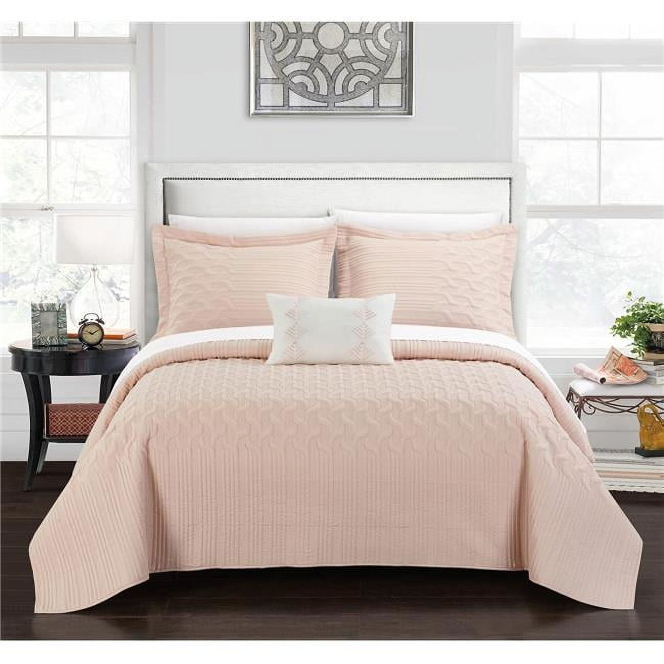 Bqs10513-bib-us King Size Shaela Interlaced Vine Pattern Quilted Bed In A Bag Cover Sheet Set, Blush - 8 Piece
