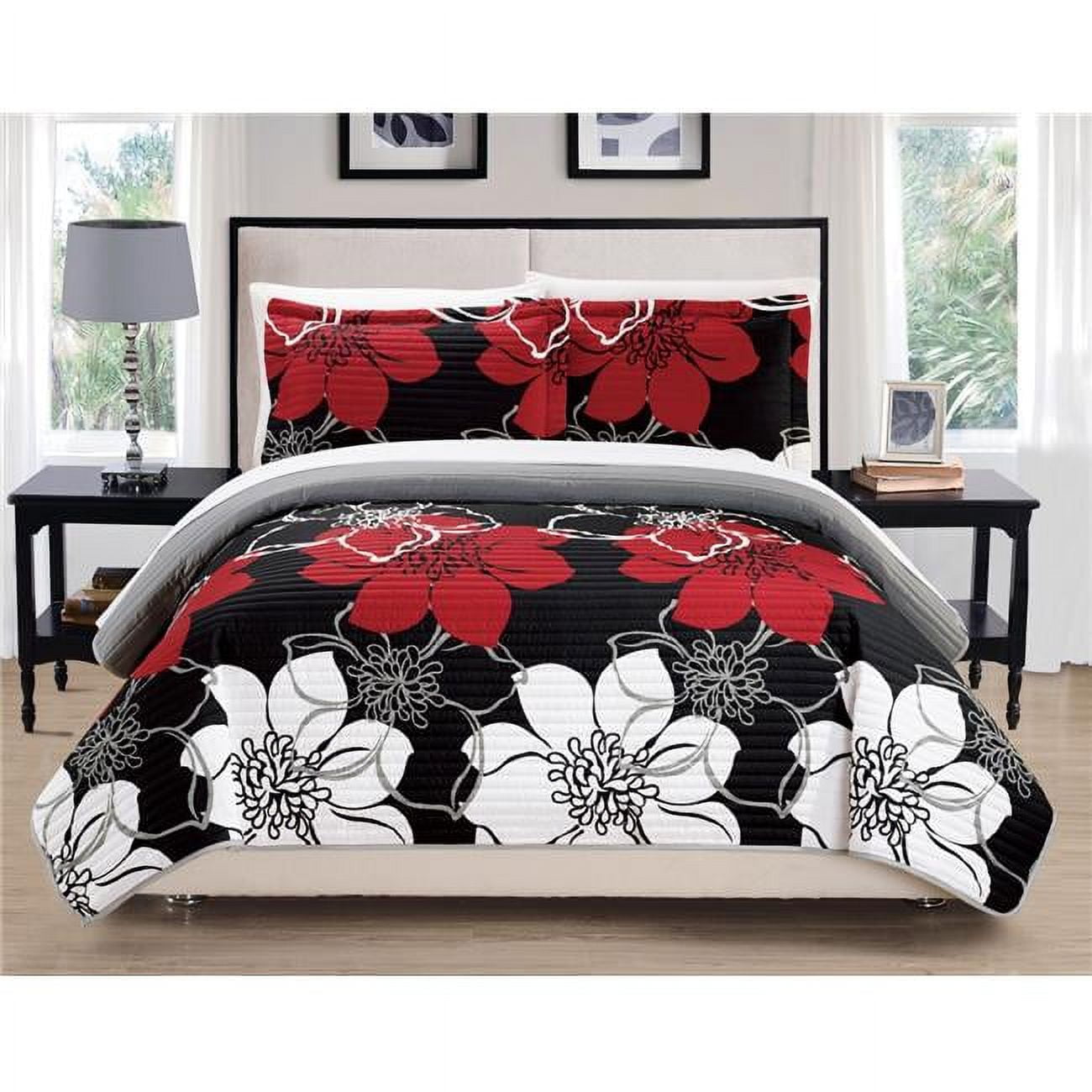 7 Piece Capiz Abstract Large Scale Floral Printed Queen Quilt Set, Black Sheets