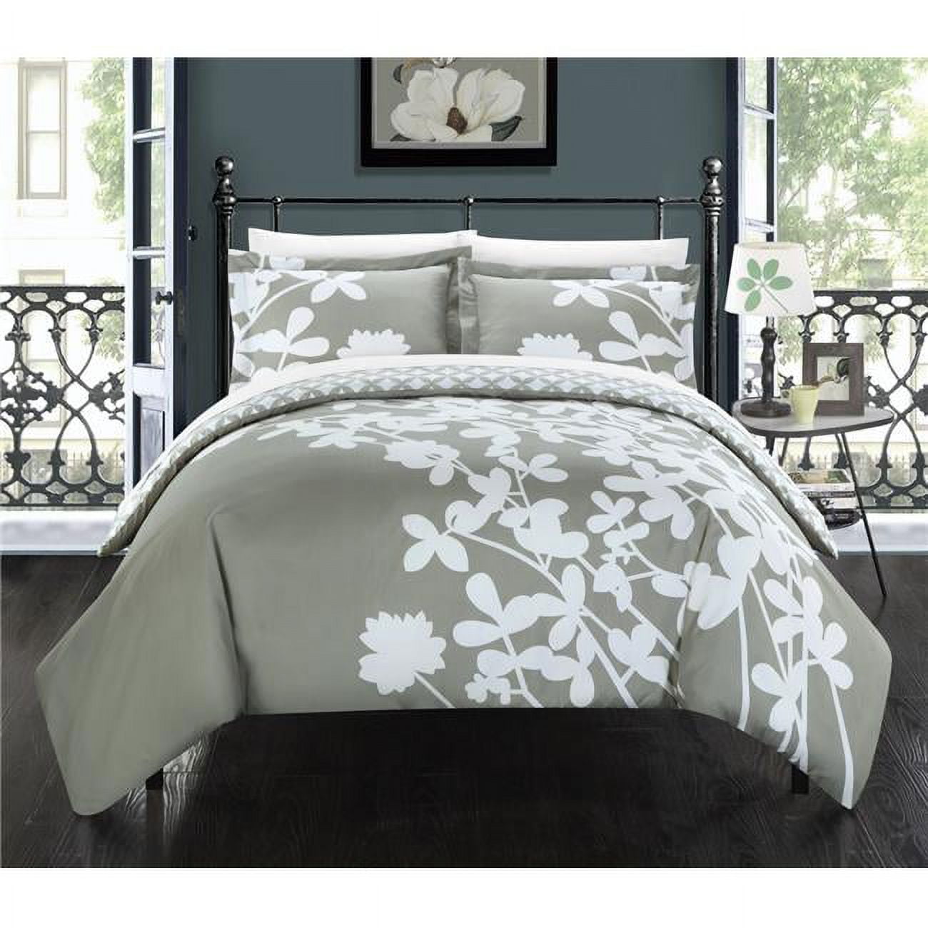 Sweetpea Reversible Scale Floral Design Printed, Diamond Pattern Reverse Duvet Cover Set With Sheets - Grey - King & Large - 7 Piece