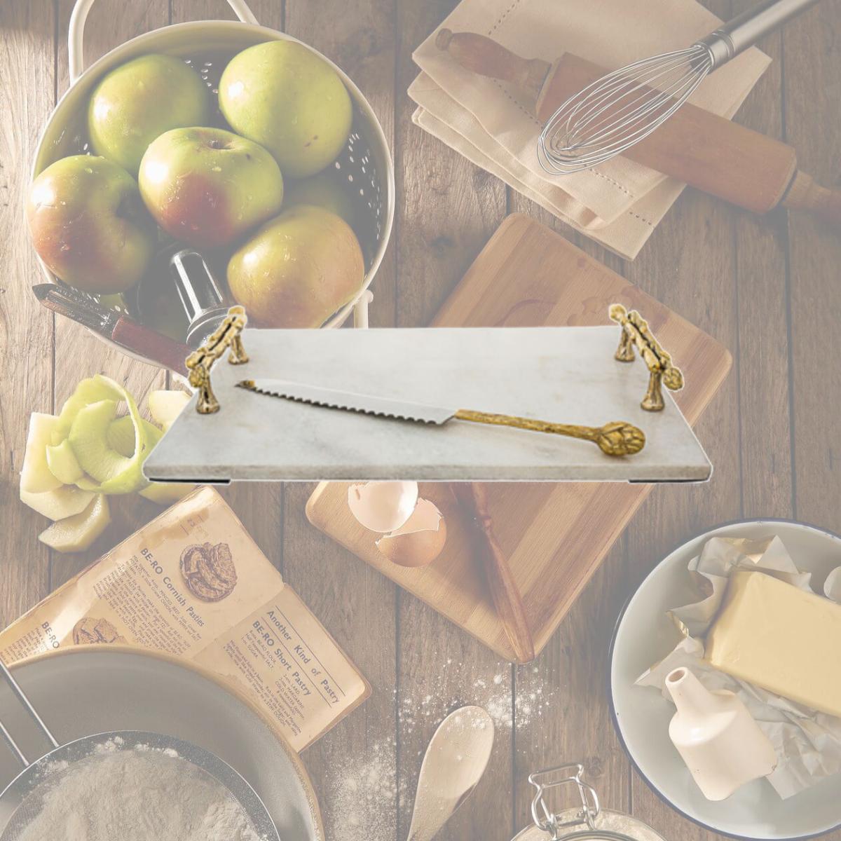 Picture of Classic Touch JKGCTK19 Marble Challah Tray with Bamboo Handles