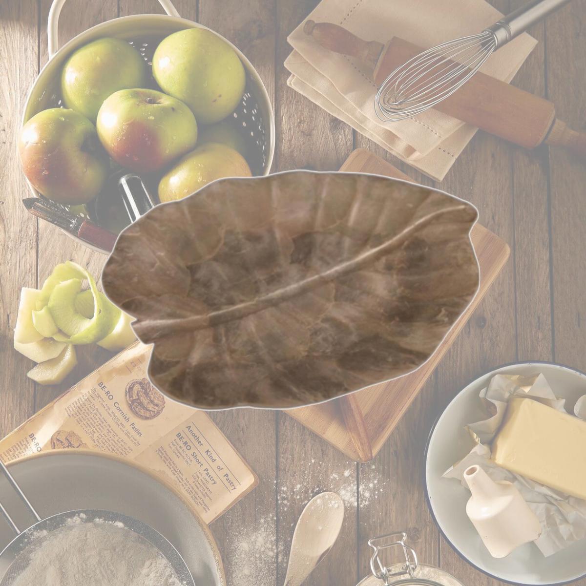 Picture of Cheungs CRLL-02 Capiz Leaf Tray