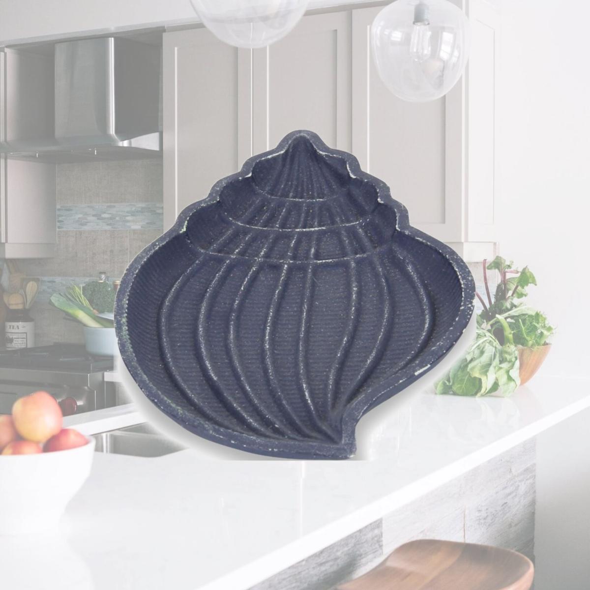 Picture of Cheungs 5718C 5.5 x 7.75 x 0.5 in. Ceili Coastal Sea Conch Tray