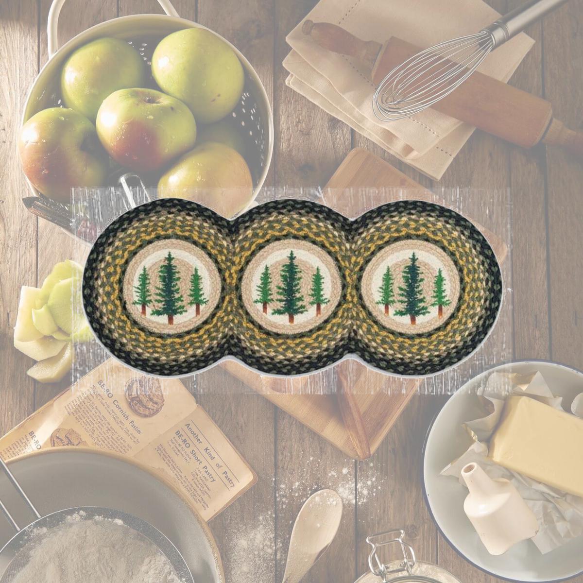 Picture of Capitol 95-116TT 15 x 36 in. Tall Timbers Printed Tri Circle Table Runner