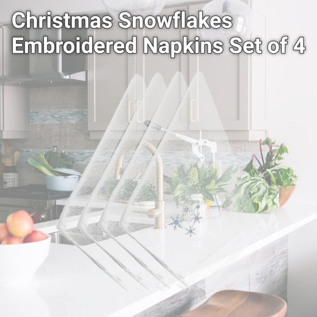 Picture of Carolines Treasures EMBT2101NPKE Christmas Snowflakes Embroidered Napkins, Set of 4