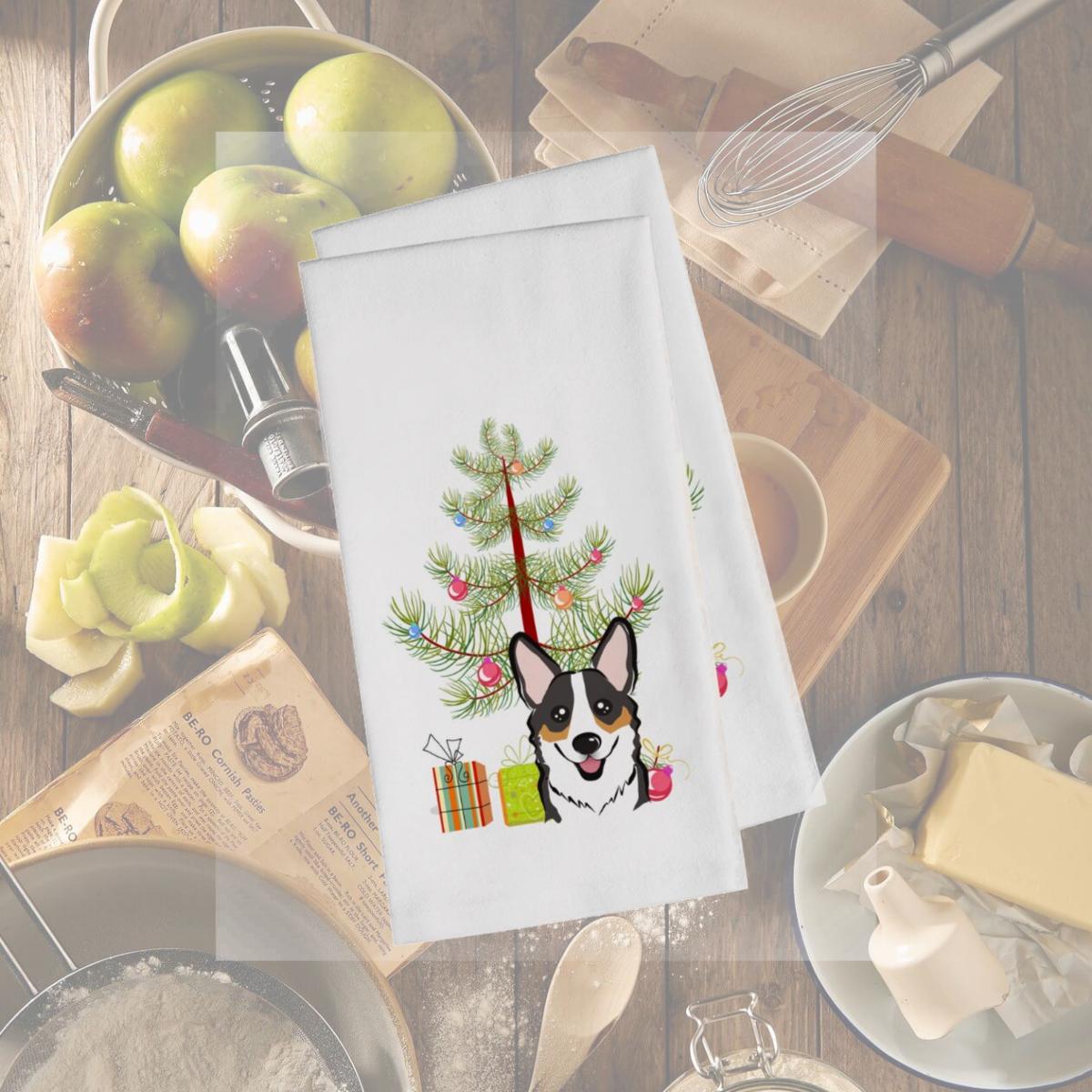 Picture of Carolines Treasures BB1627WTKT Christmas Tree & Tricolor Corgi White Kitchen Towel - Set of 2