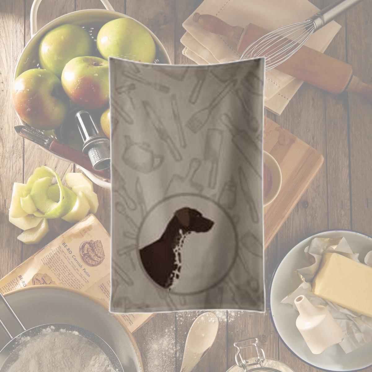 Picture of Carolines Treasures CK2188KTWL German Shorthaired Pointer in the Kitchen Kitchen Towel