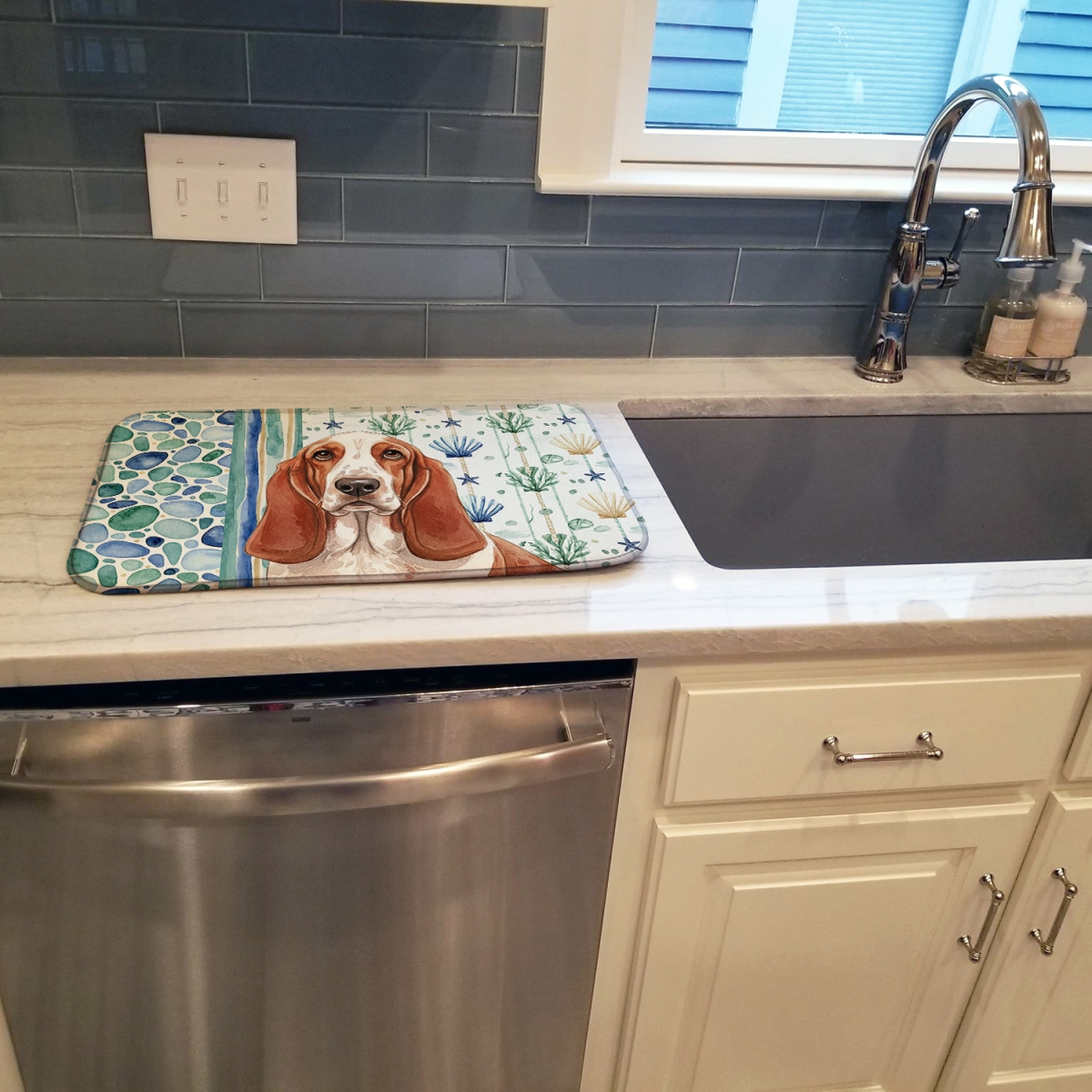 Picture of Carolines Treasures WDK6897DDM 21 x 14 in. Red & White Basset Hound Coastal Sea Glass Dish Drying Mat