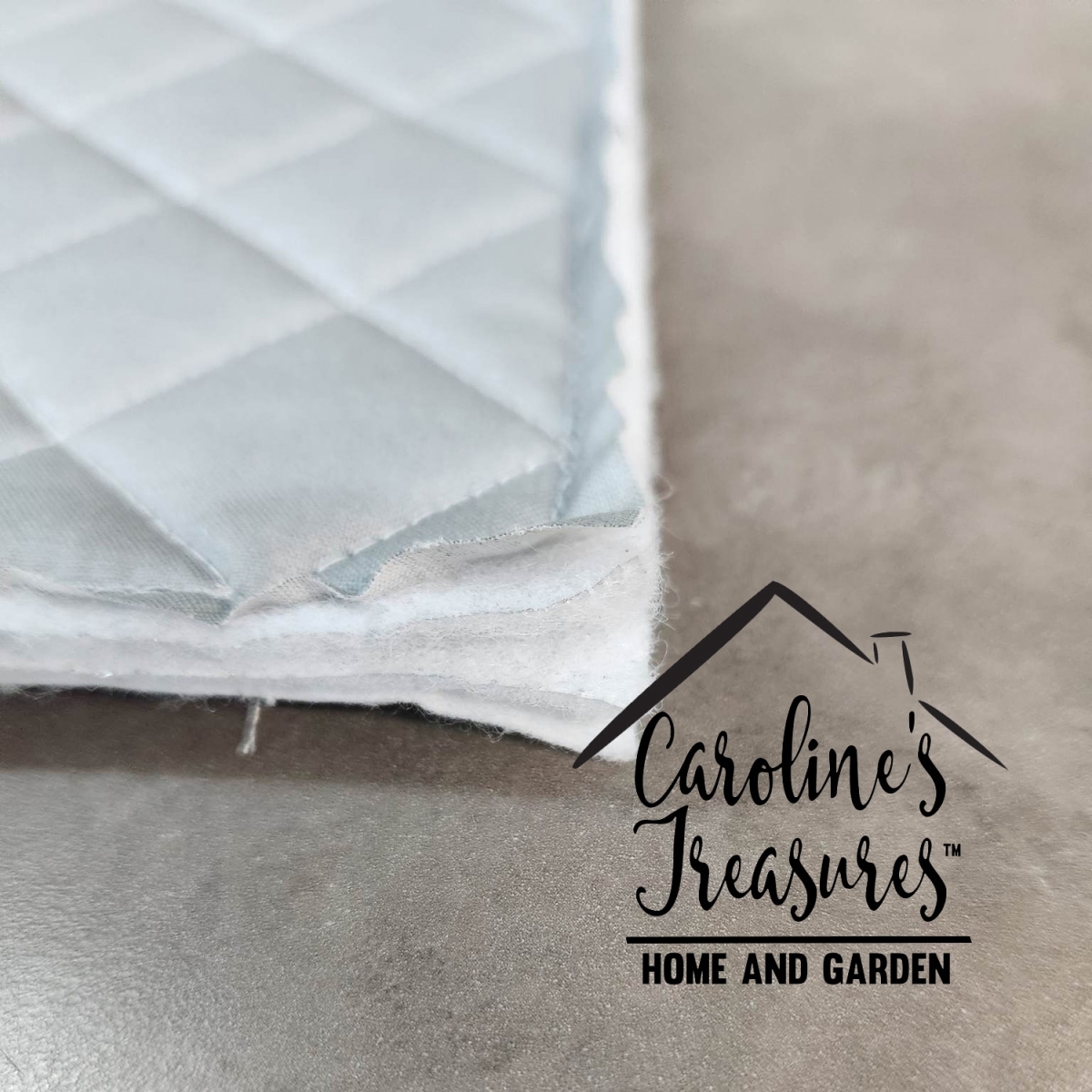 Picture of Carolines Treasures FNT1362PTHD 7.5 x 7.5 in. Solid Cream Cat Coastal Sea Glass Pot Holders, Pack of 2