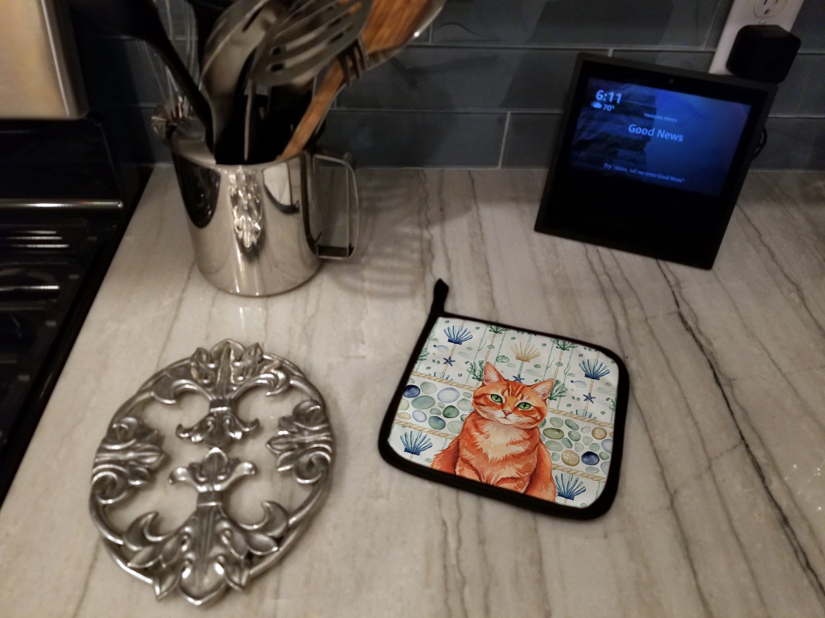 Picture of Carolines Treasures FNT1364PTHD 7.5 x 7.5 in. Solid Red Ginger Cat Coastal Sea Glass Pot Holders, Pack of 2