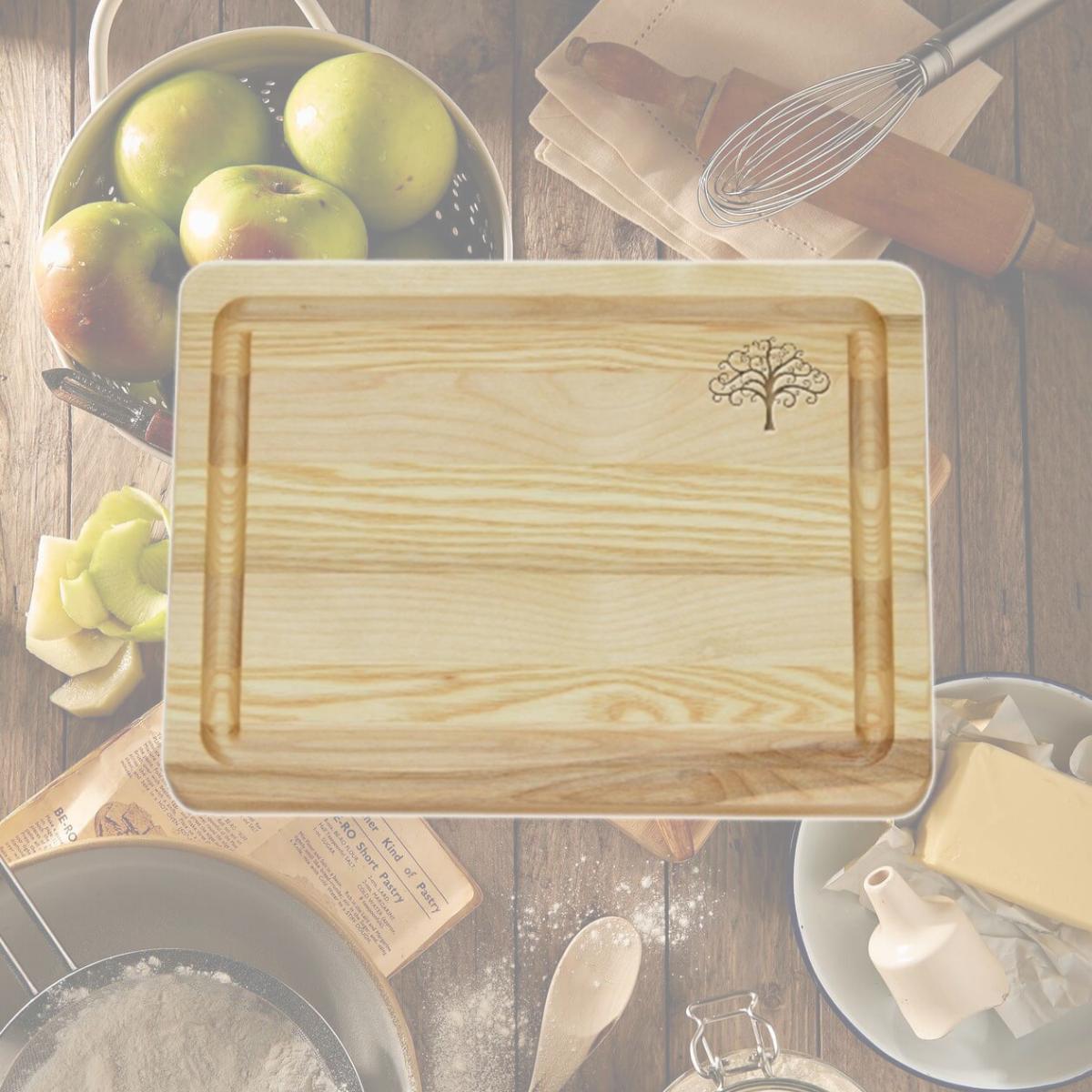 Picture of Carved Solutions Master Collection Wooden Cutting Board Small -Treeolife