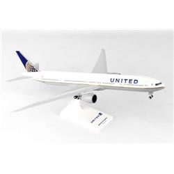 Skr900 United 777-300, 1 By 200 With Gear Toy Airplane