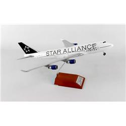 UPC 817346020124 product image for JC Wings JC2UAL408 United 747 - 400 1 by 200 Star Alliance Reg N121UA with Stand | upcitemdb.com