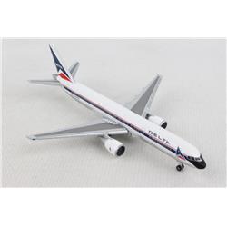 He532600 1 By 500 Scale Delta 757-200 Model Aircraft