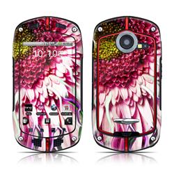 DecalGirl CGZC-CRDAISY Casio G-zone Commando Skin - Crazy Daisy DecalGirl CGZC-CRDAISY Casio G-zone Commando Skin - Crazy Daisy