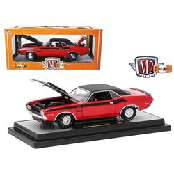 40300-53a 1 By 24 1970 Dodge Challenger Ta With Flat Stripes Diecast Model Car, Black & Red