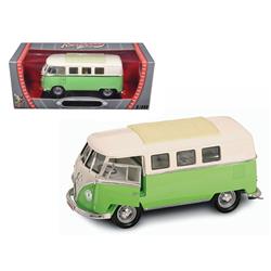 92328grn 1 By 18 1962 Volkswagen Microbus Diecast Model Car, Light Green