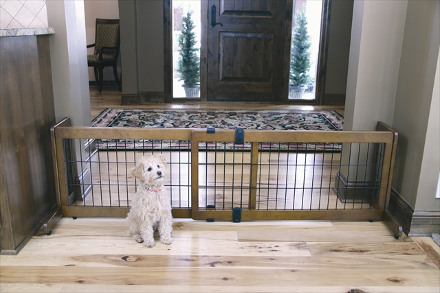 2070ds 2-in-1 Wood Freestanding Pet Gate