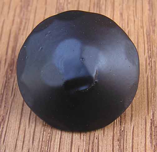 Cl008-01 X-large Round Hammered Clavos Flat Black