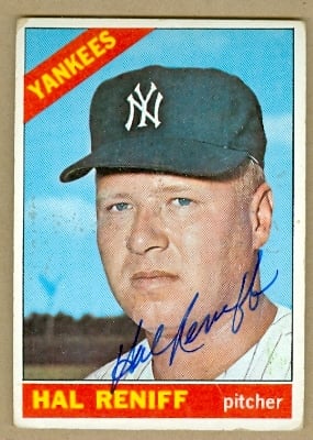 22621 Hal Reniff Autographed Baseball Card New York Yankees 1966 Topps No. 68